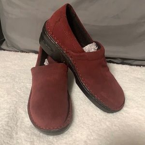boc Maroon Corduroy Clogs, NWOT’s, Size 7